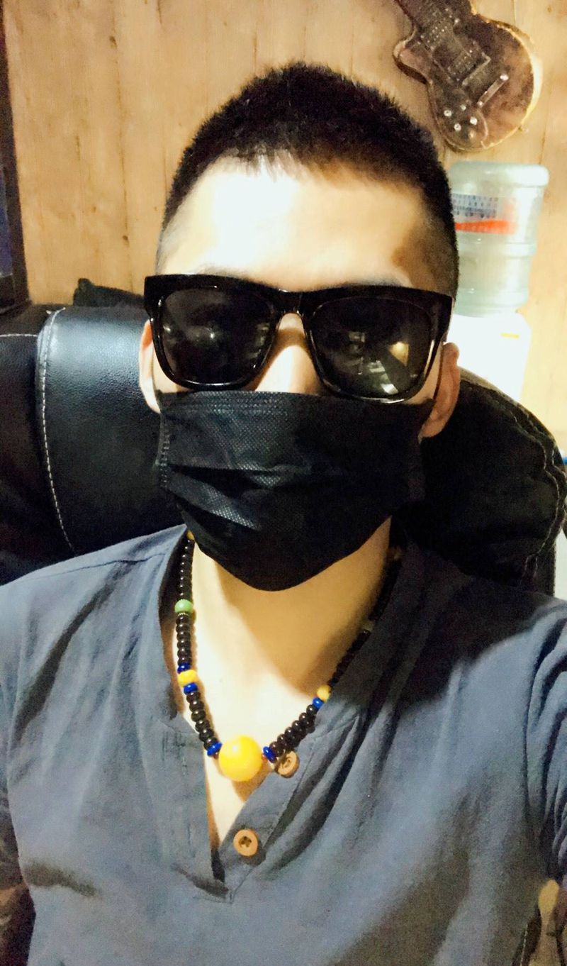 10月份回青岛，招学员两名[奸笑]加入我们带你装逼带你飞[机智]纹身图片