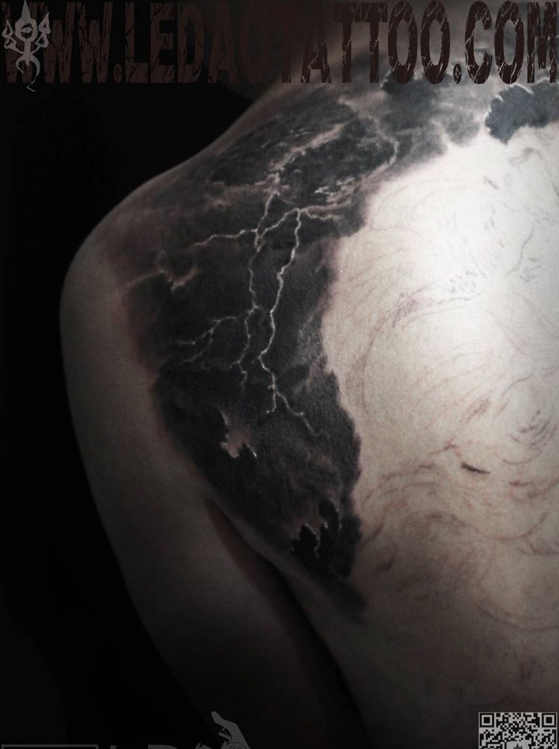 欧美雕塑写实 雷神宙斯纹身图片_成品手稿背部欧美写实肖像人物原创青岛宗教纹身图案