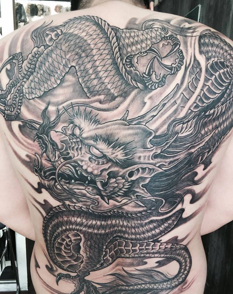 龙纹身图片
