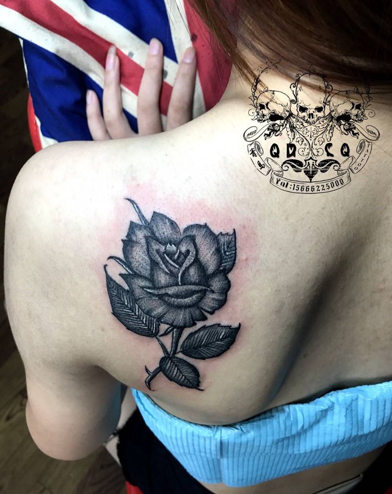 黑玫瑰纹身图片