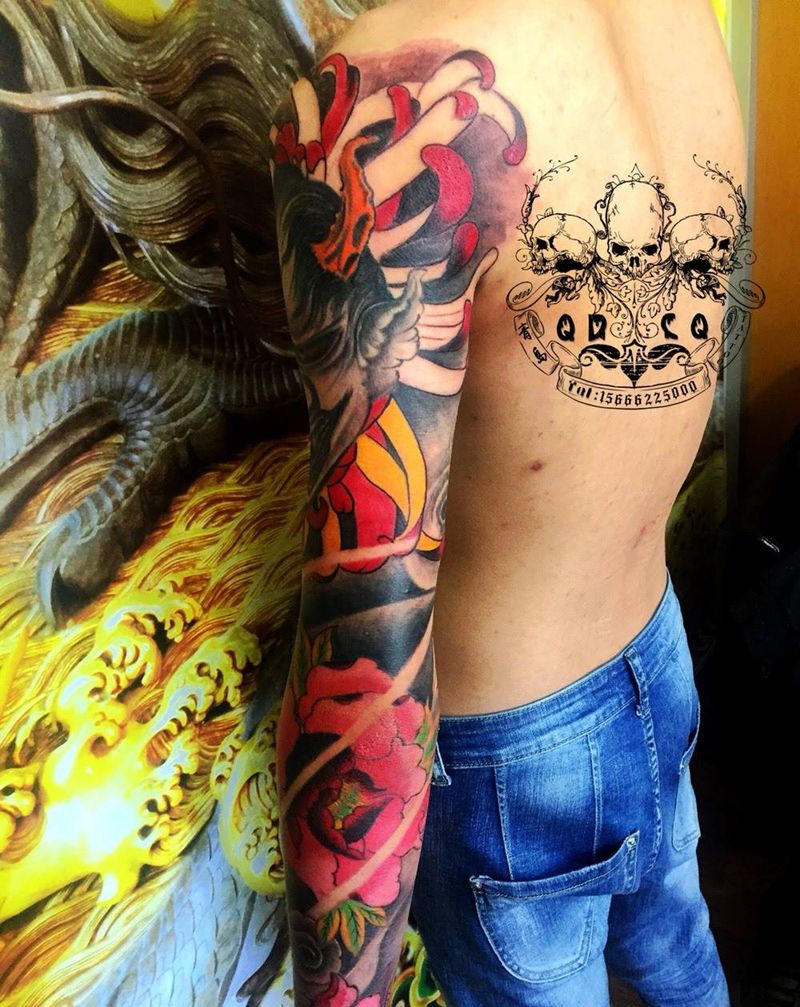 原创花臂。还差这么一点点。下个月和包小臂(右手)一起在做纹身图片