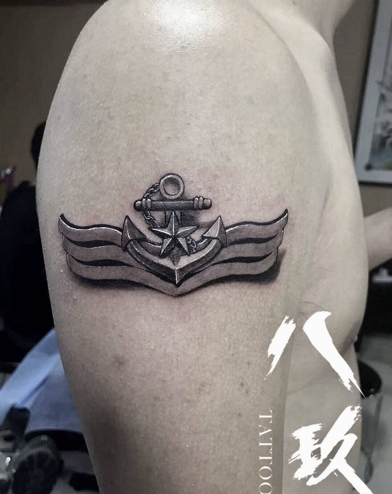 纪念海军节纹身图片_肩部欧美写实纹身图案