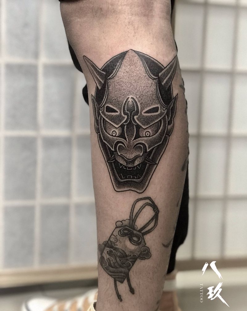 圆3纹身图片_老传统点刺纹身图案