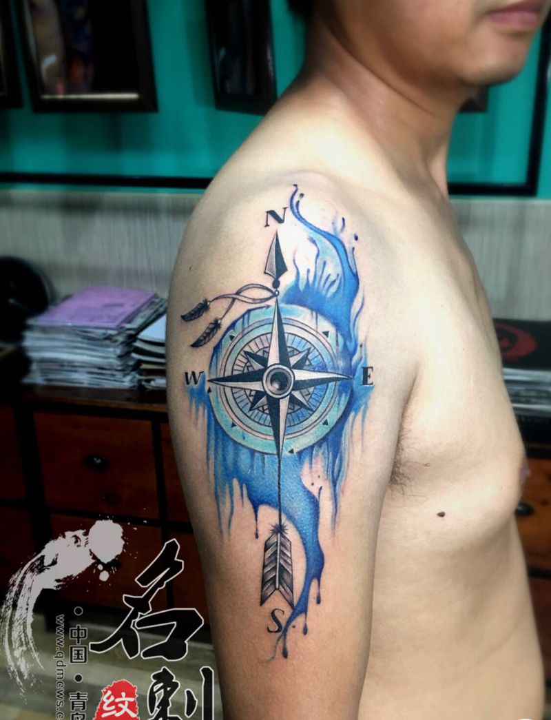 指南针纹身图片_手臂欧美写实纹身图案