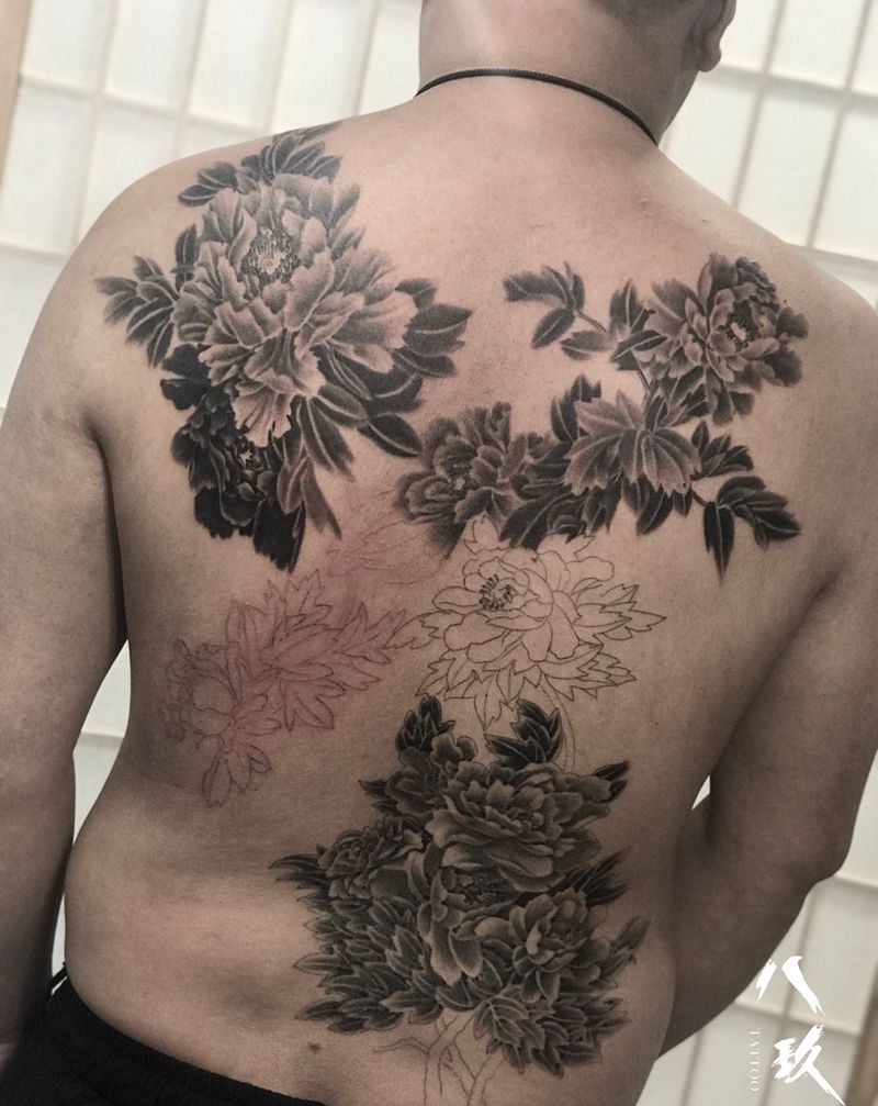 未完纹身图片_背部纹身图案