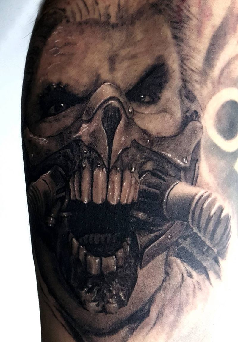 老乔纹身图片_手臂写实人物暗黑青岛成品纹身图案