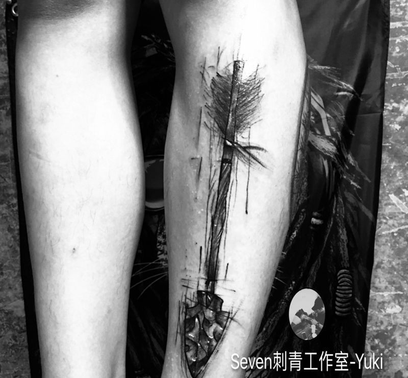 不一样的风格 箭纹身图片