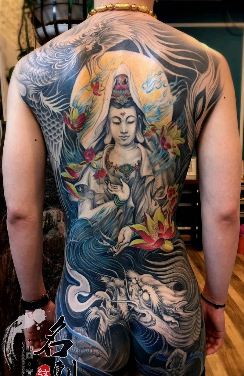 传统观音纹身图片_背部新传统纹身图案