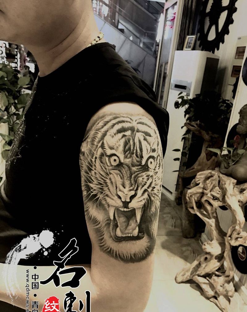 虎纹身图片