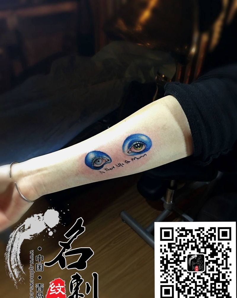 眼睛纹身纹身图片_成品背部手部贴纸几何传统写实欧美手臂原创纹身图案