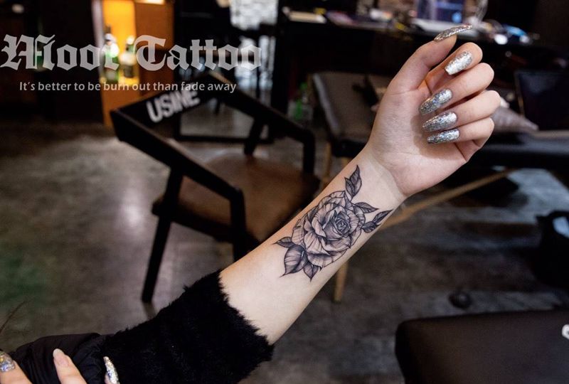 两个人的素花纹身图片