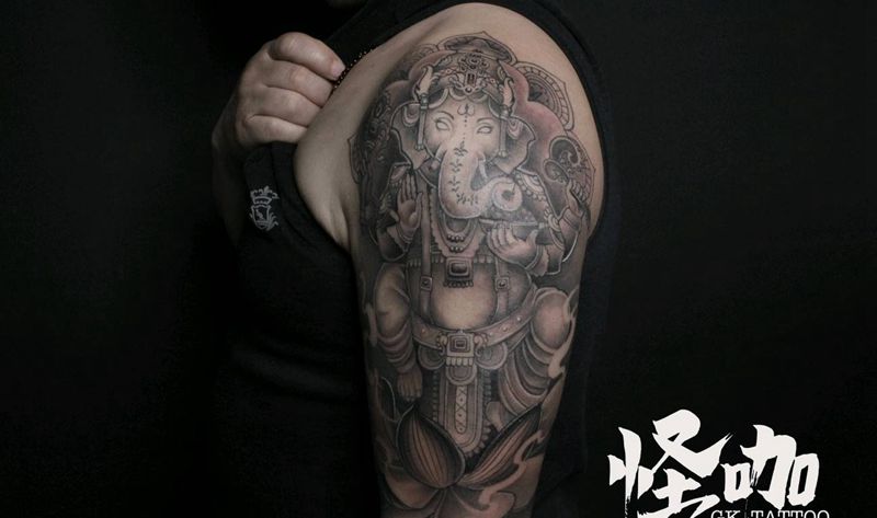 大臂--象神纹身图片_手臂新传统纹身图案