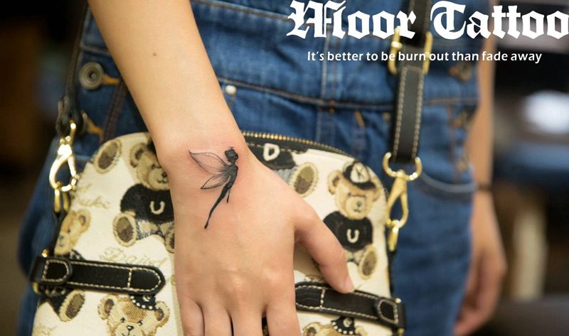 花仙子纹身图片_手部清新动物成品纹身图案