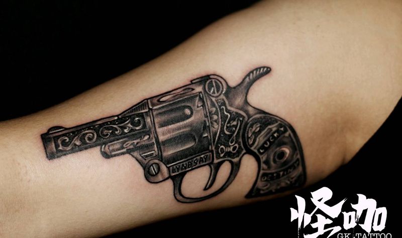 手枪作品纹身图片