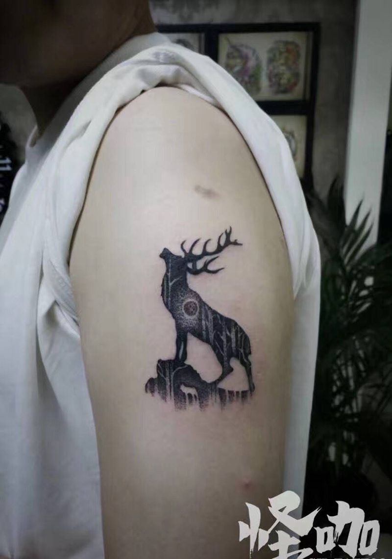 点刺鹿纹身图片