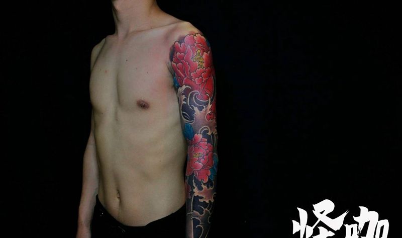 老传统花臂纹身图片_手臂老传统纹身图案