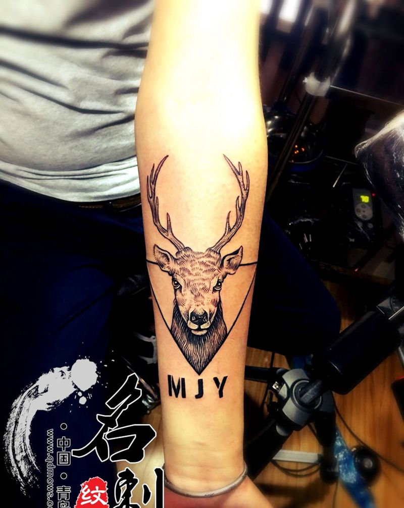 小鹿纹身纹身图片