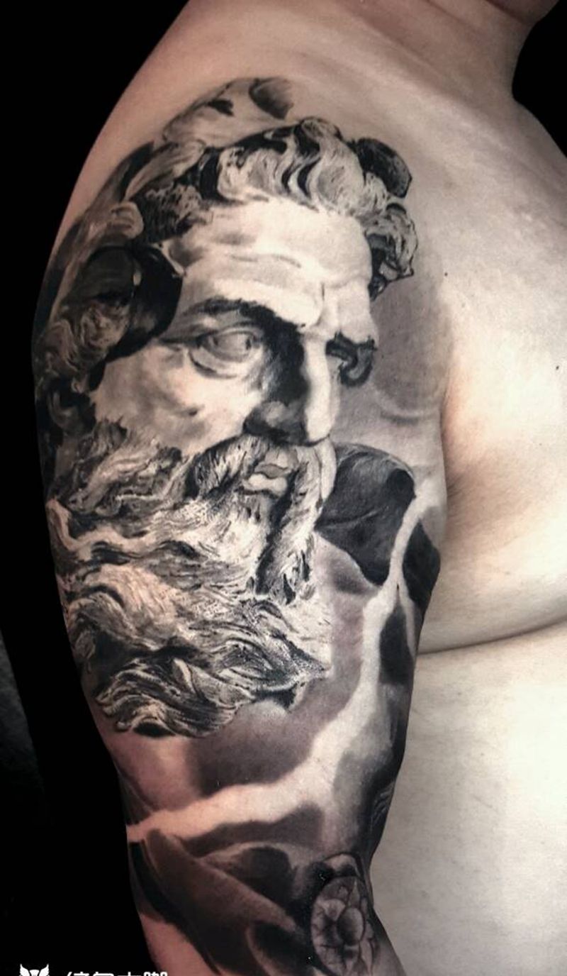 欧美花臂纹身图片_手臂欧美青岛成品纹身图案