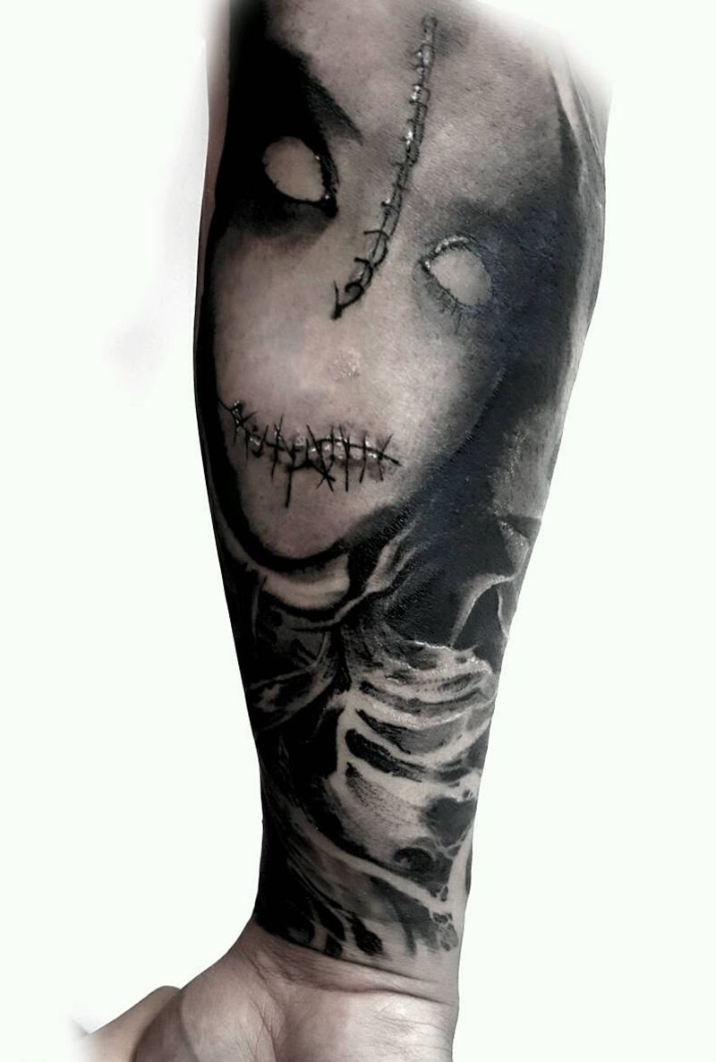 原创设计暗黑风格包小臂纹身图片_手臂欧美人物暗黑青岛成品纹身图案
