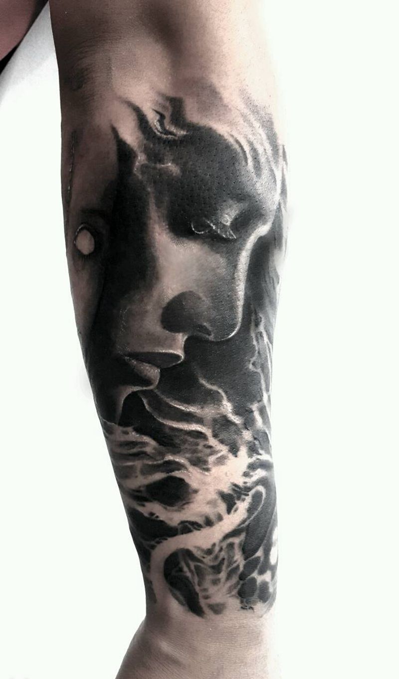 光芒纹身图片_手臂欧美人物暗黑青岛成品纹身图案