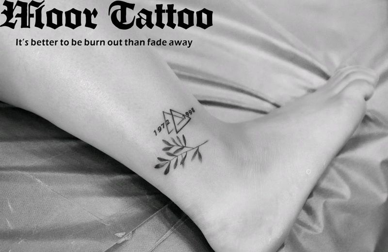 修改纹身图片_脚部清新几何植物成品纹身图案