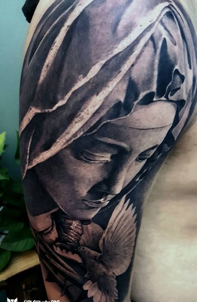圣母玛利亚大臂纹身图片_手臂写实人物成品纹身图案