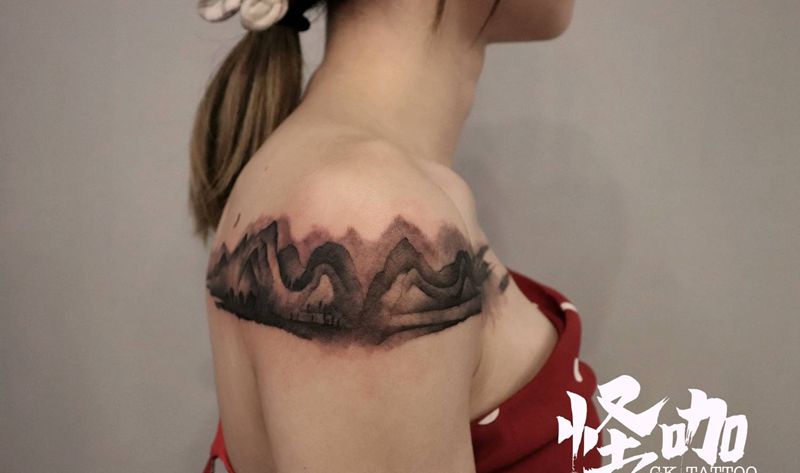 水墨-山水纹身图片_手臂水墨纹身图案