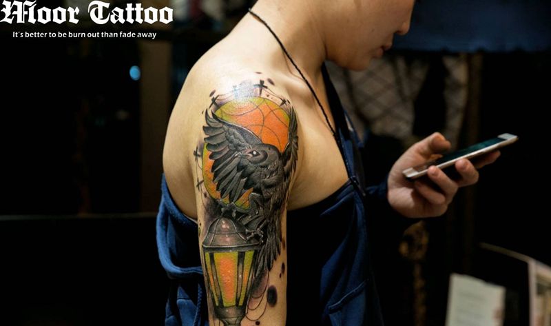 乌鸦纹身图片_手臂欧美成品纹身图案