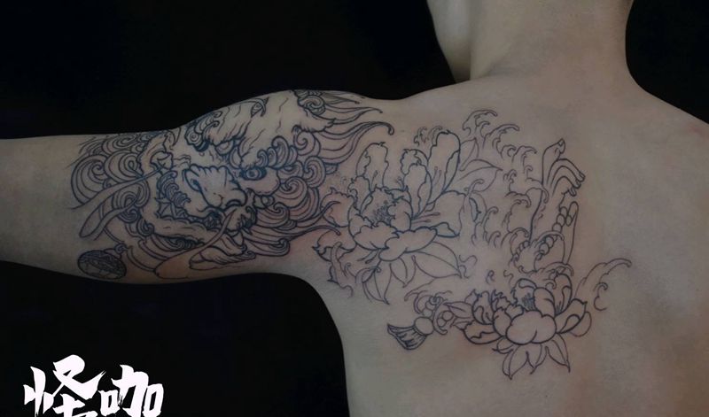 店内师傅设计纹身图片
