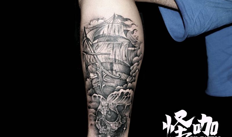 帆船纹身图片_腿部欧美写实纹身图案