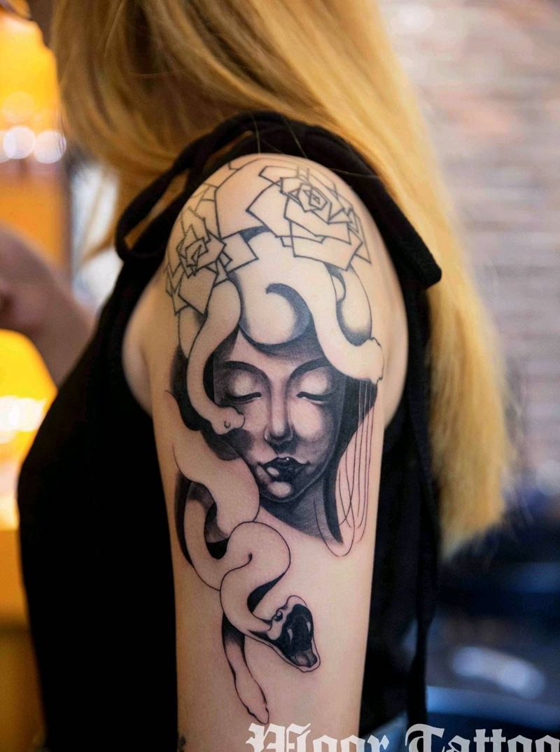 美杜莎纹身图片_手臂纹身图案