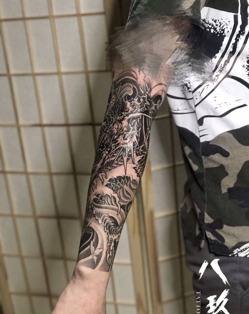 包小臂纹身图片