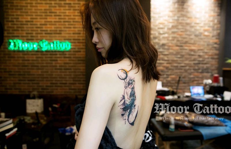 美人鱼纹身图片_肩部纹身图案