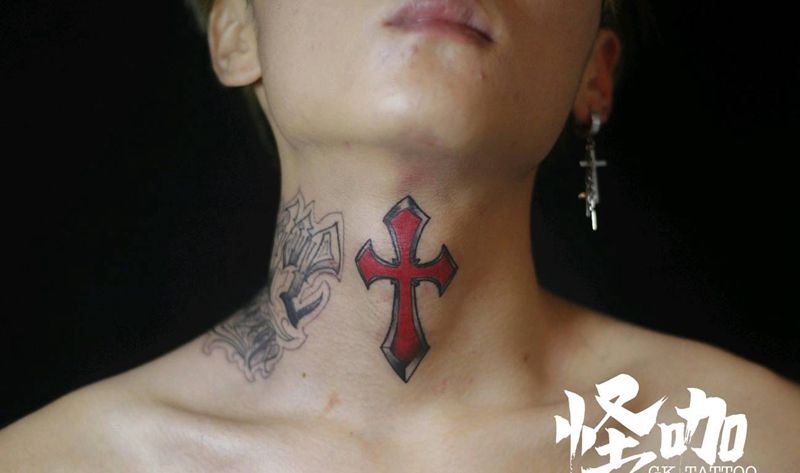 脖子纹身图片