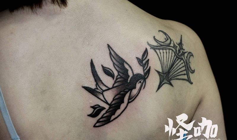 小燕子纹身图片