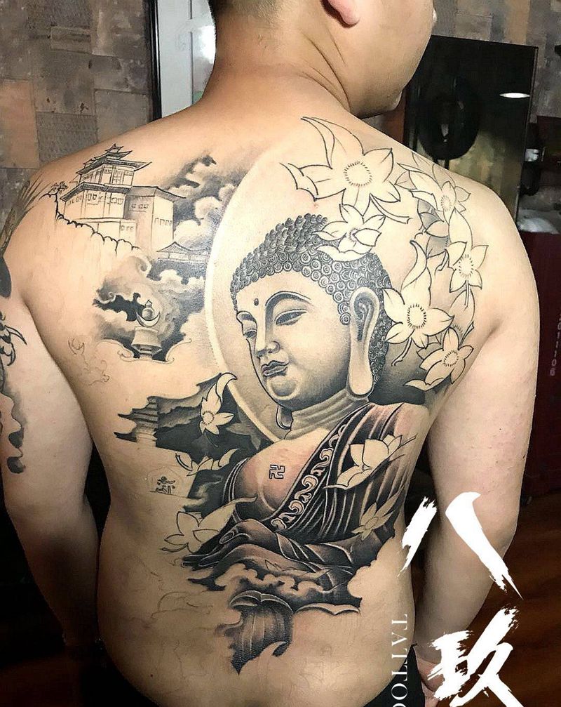 满背佛纹身图片