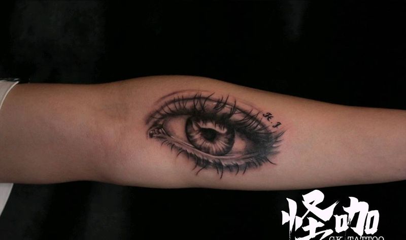 眼睛纹身图片