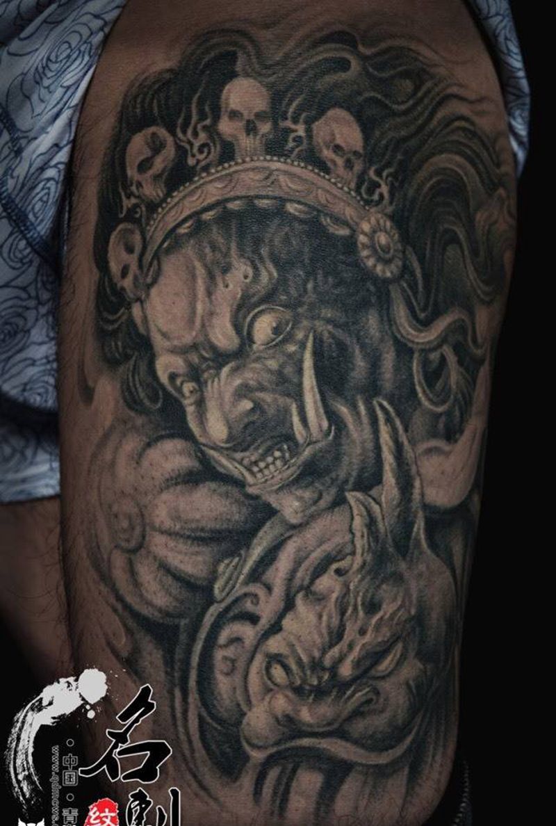 巨灵神纹身图片_成品腿部写实传统欧美肖像人物鬼神原创肩部纹身图案