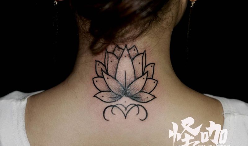 后颈作品纹身图片