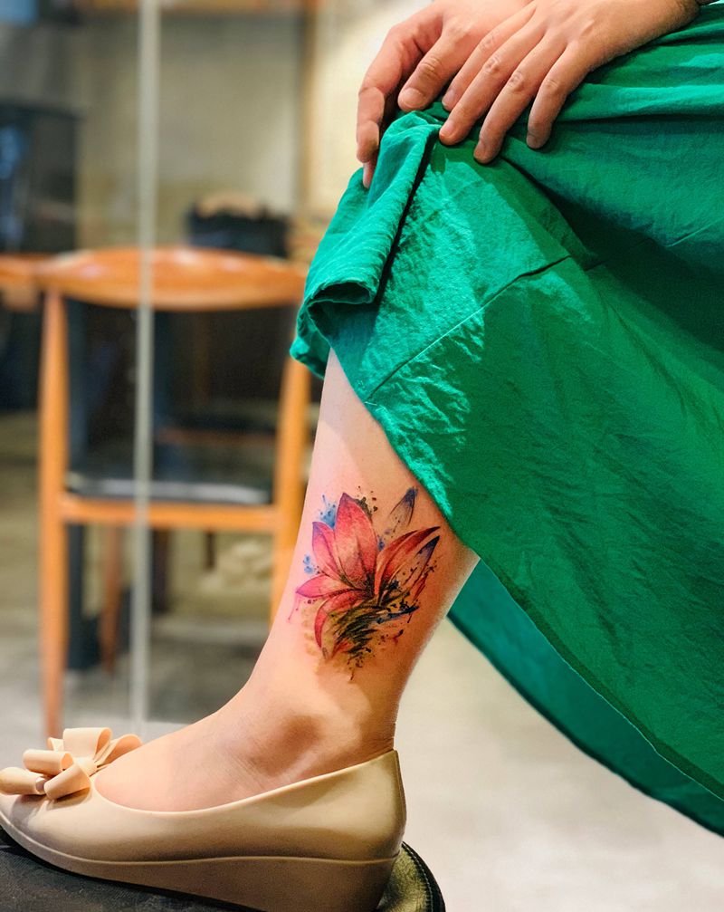 泼墨花纹身图片_脚部水墨纹身图案