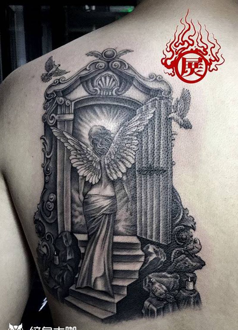 天使之门纹身图片_成品肩部背部欧美鬼神人物纹身图案