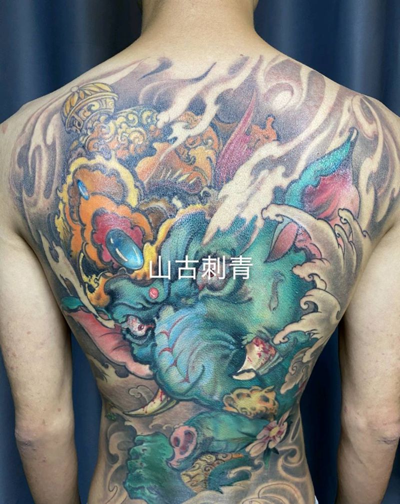 象神纹身图片_背部新传统纹身图案