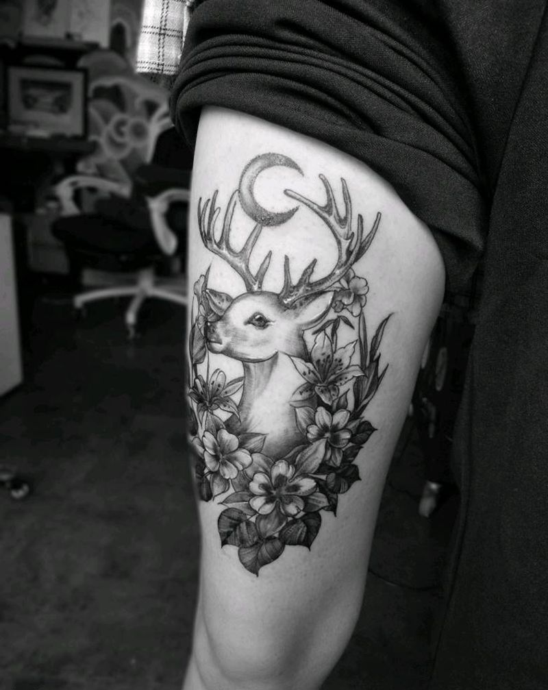 鹿纹身图片_腿部点刺纹身图案