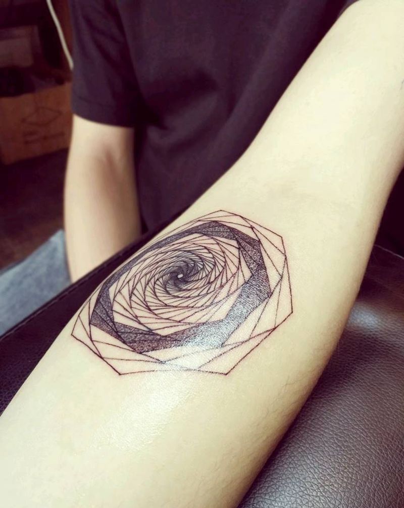 几何之美纹身图片_手臂几何纹身图案