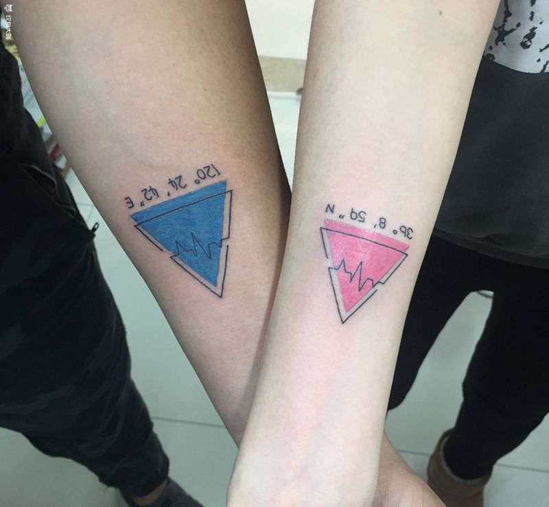 情侣小图纹身图片_手臂纹身图案