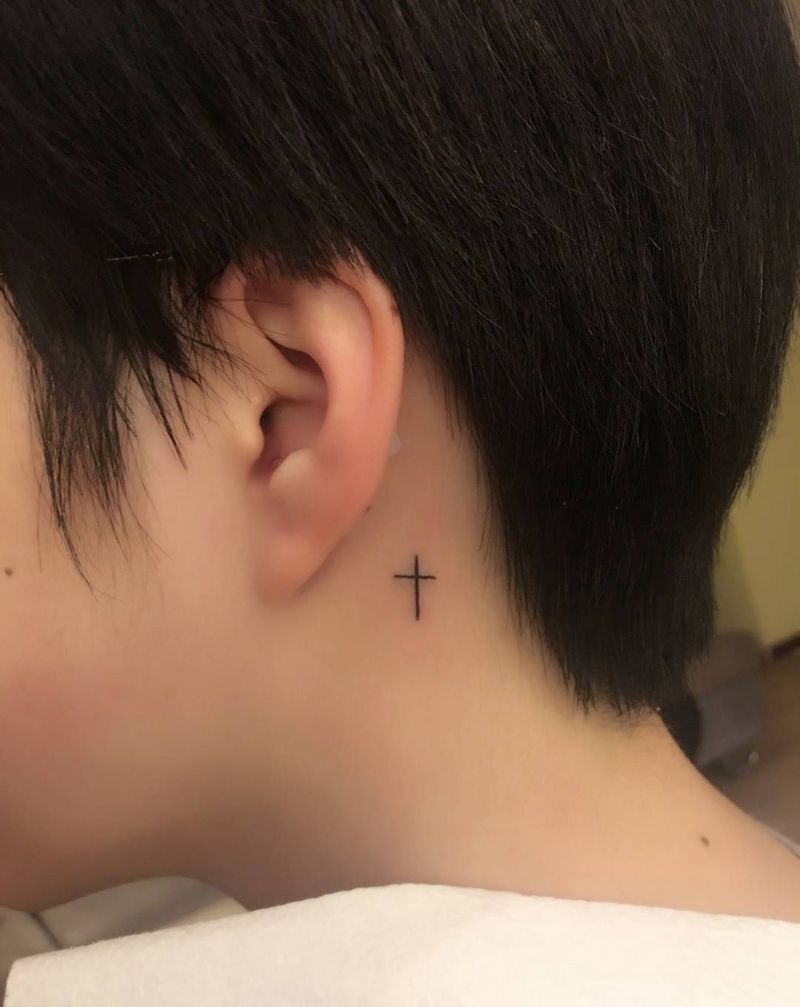十字架纹身图片