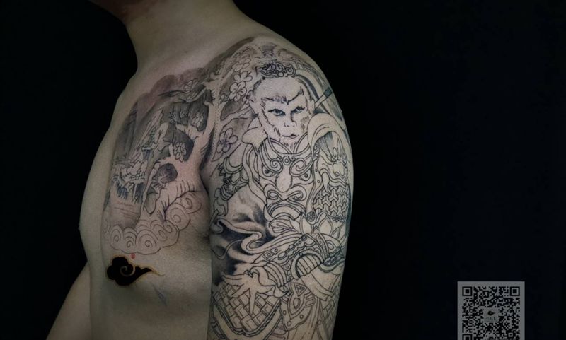 半甲大圣1纹身图片_手臂胸部新传统孙悟空齐天大圣斗战胜佛纹身图案