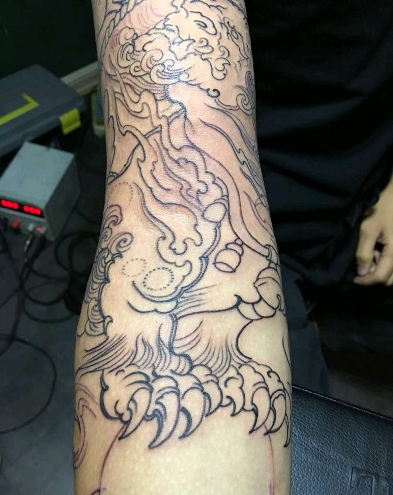 唐狮割线纹身图片