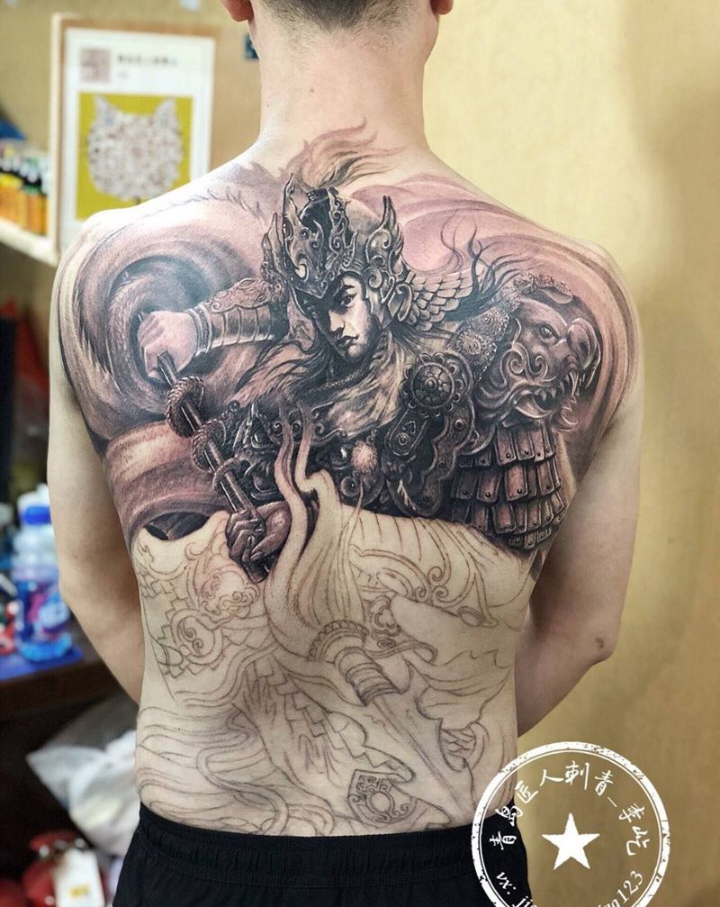 临摹《龙临》赵云纹身图片_成品背部写实传统人物纹身图案