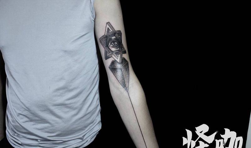 全视之眼纹身图片